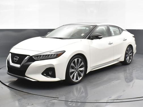 2023 Nissan Maxima Platinum