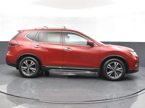 2017 Nissan Rogue SL