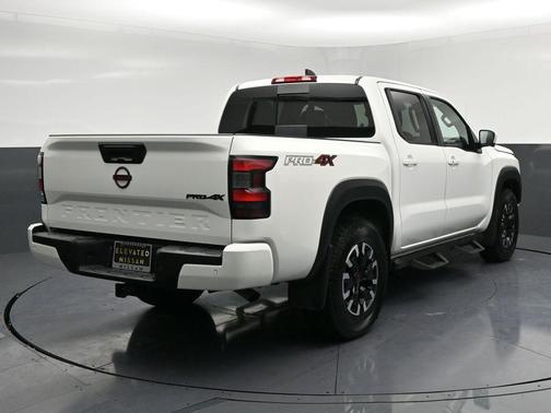 2024 Nissan Frontier PRO-4X
