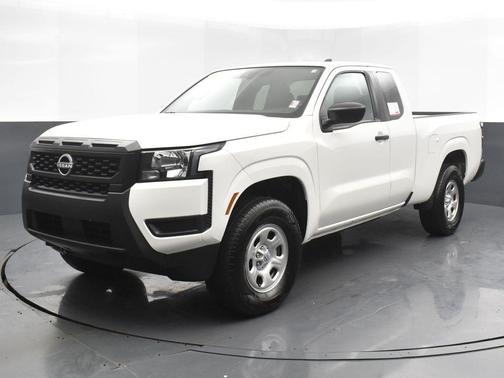 2025 Nissan Frontier S