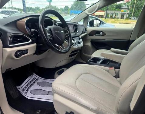 2018 Chrysler Pacifica Touring-L