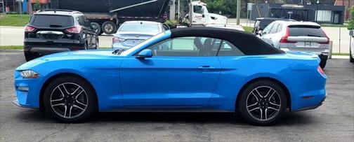 2022 Ford Mustang EcoBoost Premium