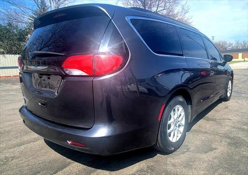 2020 Chrysler Voyager LXI