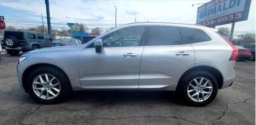 2018 Volvo XC60 T5 Momentum