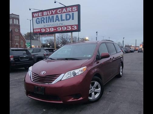 2017 Toyota Sienna LE