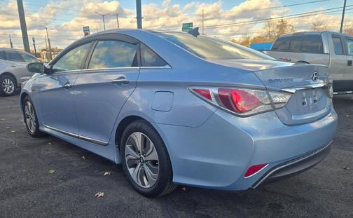 2015 Hyundai SONATA Hybrid Limited