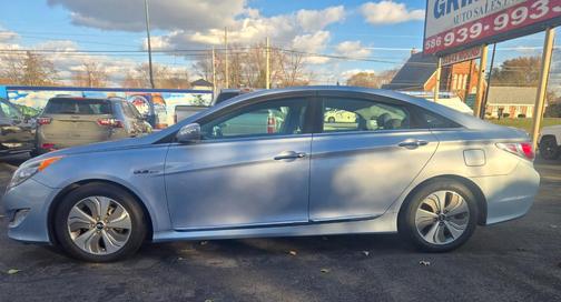 2015 Hyundai SONATA Hybrid Limited