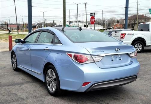 2015 Hyundai SONATA Hybrid Limited