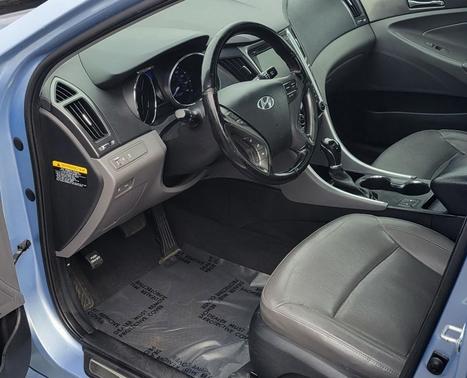 2015 Hyundai SONATA Hybrid Limited