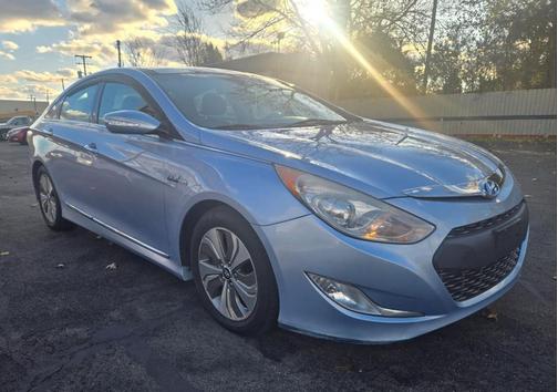 2015 Hyundai SONATA Hybrid Limited