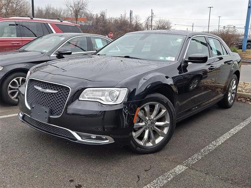 2021 Chrysler 300 Touring
