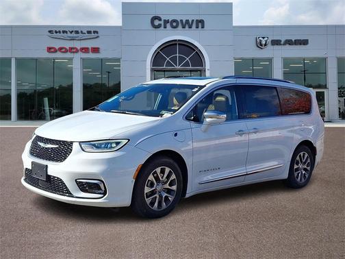 2022 Chrysler Pacifica L