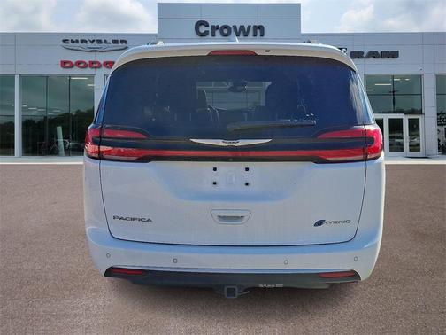 2022 Chrysler Pacifica L