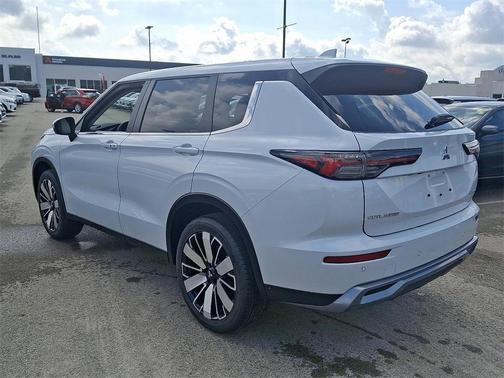 2025 Mitsubishi Outlander SE 2.5 2WD