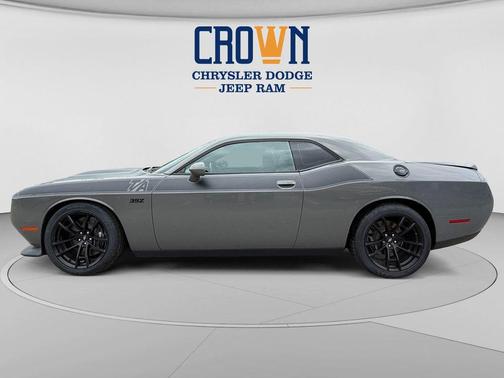 Destroyer Gray Clearcoat 2017 Dodge Challenger R/T 392