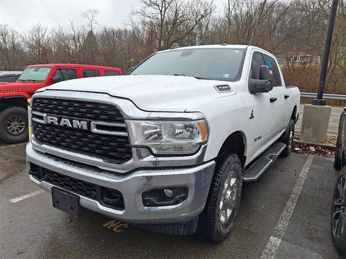 2024 RAM 2500 Big Horn Crew Cab 4x4 6'4' Box