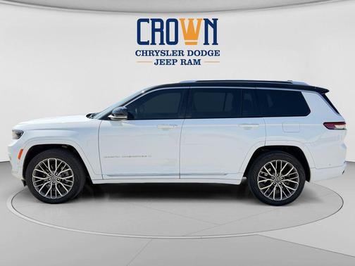 Bright White Clearcoat 2023 Jeep Grand Cherokee L Summit Reserve