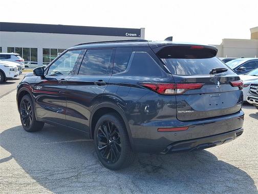 2025 Mitsubishi Outlander PHEV SEL