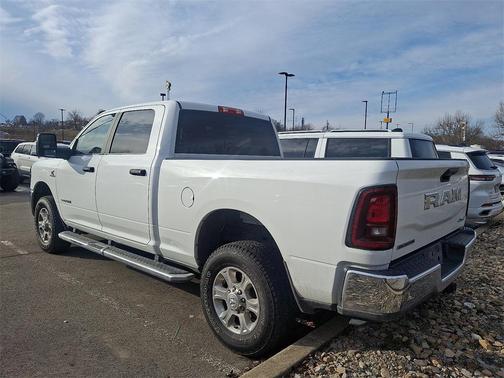 2025 RAM 2500 Big Horn Crew Cab 4x4 6'4' Box