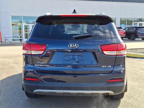2016 Kia Sorento EX