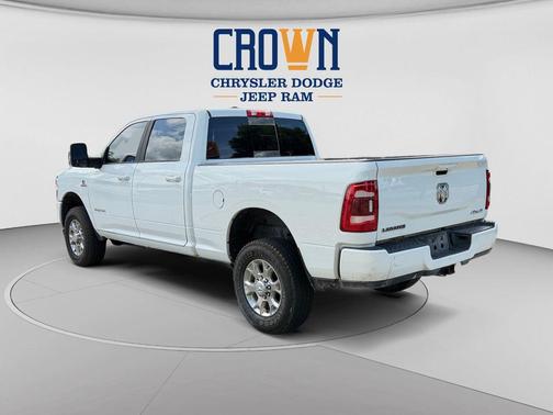 Bright White Clearcoat 2024 RAM 2500 Laramie Crew Cab 4x4 6'4' Box