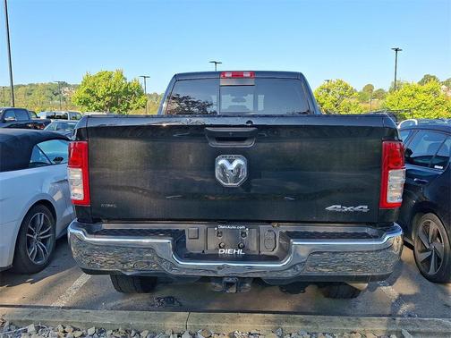 2022 RAM 2500 Tradesman Crew Cab 4x4 6'4' Box