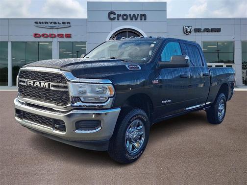 2022 RAM 2500 Tradesman Crew Cab 4x4 6'4' Box
