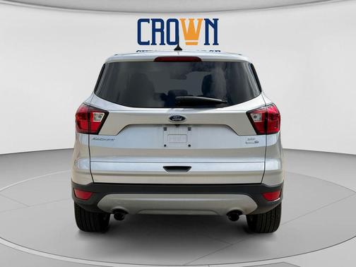 Ingot Silver 2019 Ford Escape SE