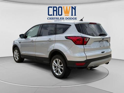 Ingot Silver 2019 Ford Escape SE