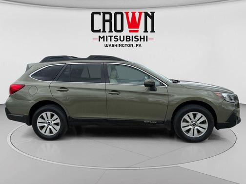 Wilderness Green Metallic 2019 Subaru Outback 2.5i Premium