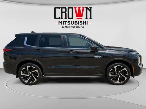 Black Diamond 2023 Mitsubishi Outlander SE S-AWC