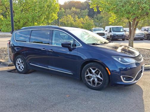 2018 Chrysler Pacifica Touring-L