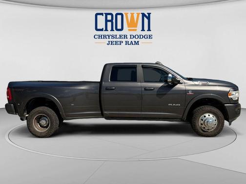 Granite Crystal Metallic Clearcoat 2022 RAM 3500 Laramie Crew Cab 4x4 8' Box