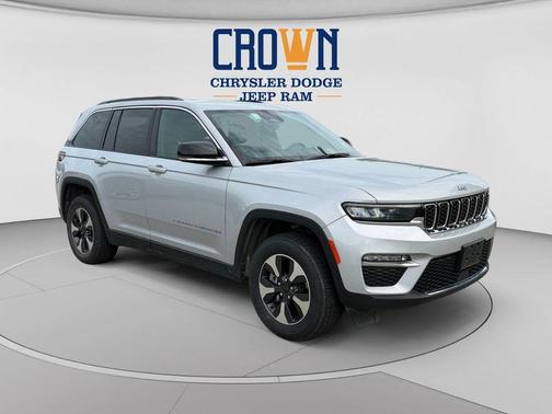 Silver Zynith 2024 Jeep Grand Cherokee 4xe Base