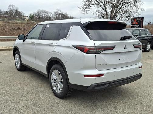 2026 Mitsubishi Outlander ES 1.5T S-AWC