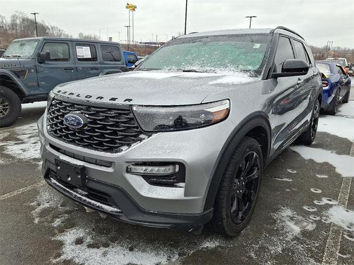 2024 Ford Explorer ST-Line