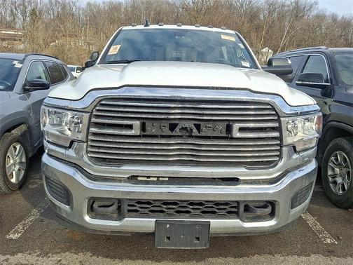 2022 RAM 2500 Tradesman Crew Cab 4x4 6'4' Box