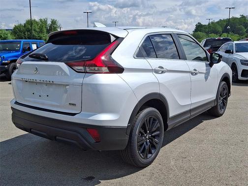 2025 Mitsubishi Eclipse Cross LE
