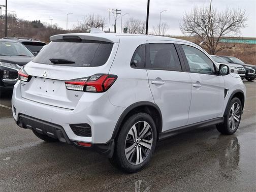 2026 Mitsubishi Outlander Sport SE