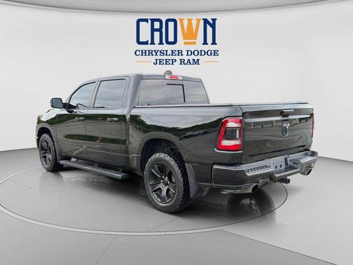 Diamond Black Crystal Pearlcoat 2023 RAM 1500 Big Horn/Lone Star