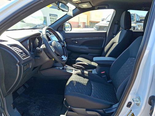 White Diamond 2026 Mitsubishi Outlander Sport 2.0 TRAIL EDITION