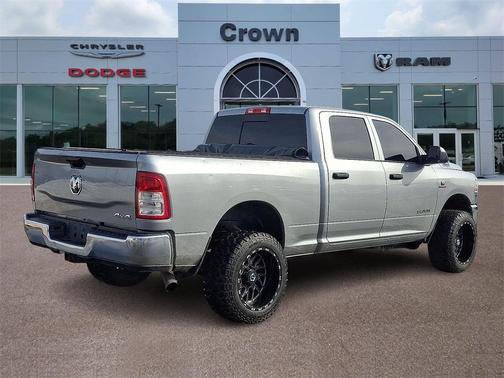2022 RAM 2500 Tradesman Crew Cab 4x4 6'4' Box