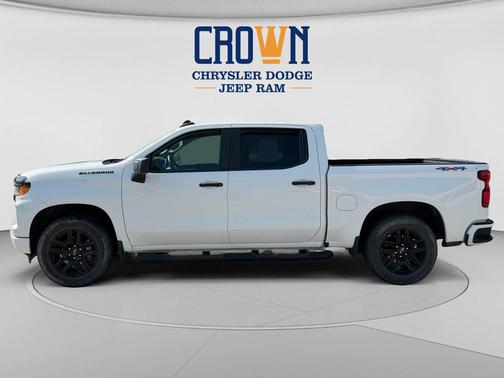 Summit White 2023 Chevrolet Silverado 1500 Custom
