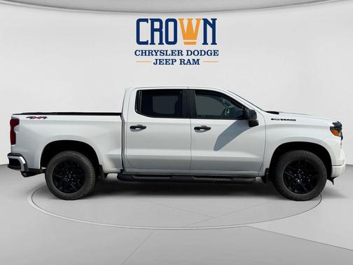 Summit White 2023 Chevrolet Silverado 1500 Custom