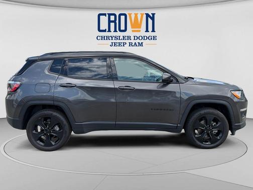 Granite Crystal Metallic Clearcoat 2020 Jeep Compass Latitude