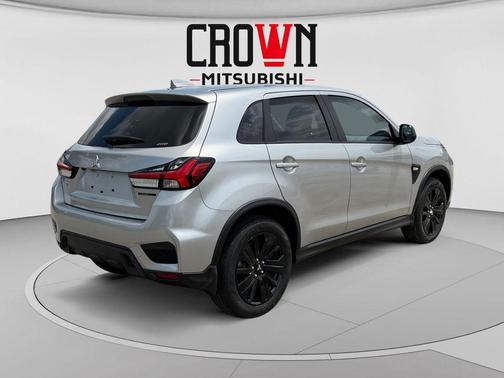 Alloy Silver Metallic 2026 Mitsubishi Outlander Sport 2.0 LE