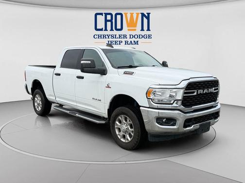 Bright White Clearcoat 2024 RAM 2500 Big Horn Crew Cab 4x4 6'4' Box
