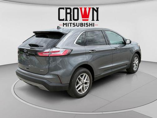 Gray Metallic 2023 Ford Edge SEL