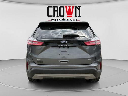 Gray Metallic 2023 Ford Edge SEL