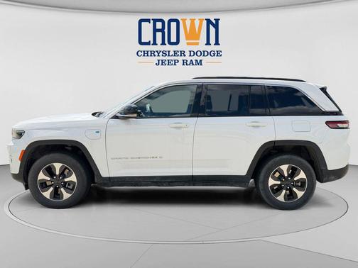 Bright White Clearcoat 2024 Jeep Grand Cherokee 4xe Base